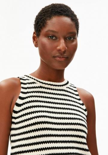 Пуловер без рукавов