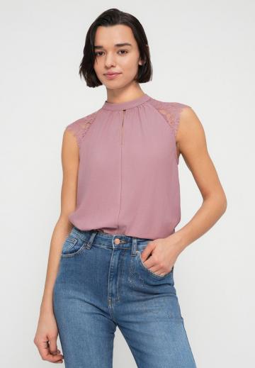 Клешеные джинсы