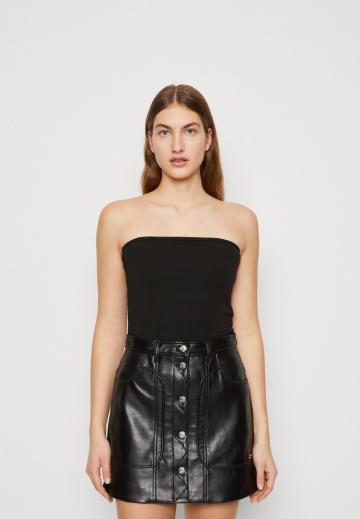 Бюстгальтер без бретелек