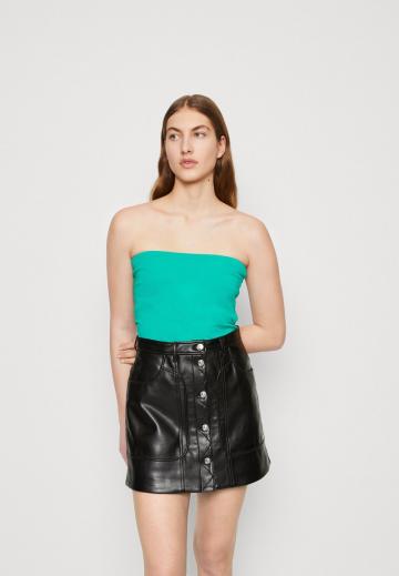 Бюстгальтер без бретелек