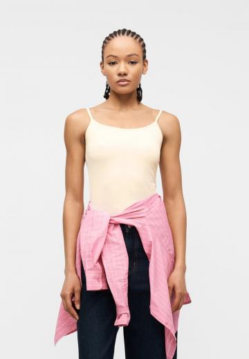 Топ на бретельках