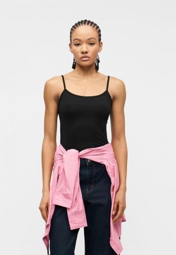 Топ на бретельках