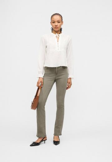 Клешеные джинсы