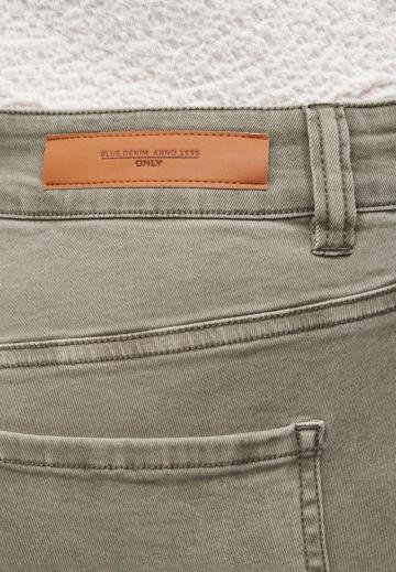 Клешеные джинсы