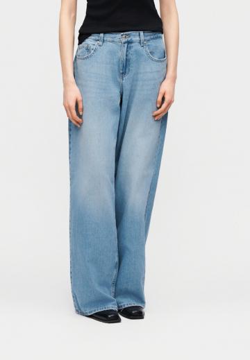 Джинсы