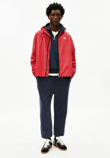 Спортивная куртка