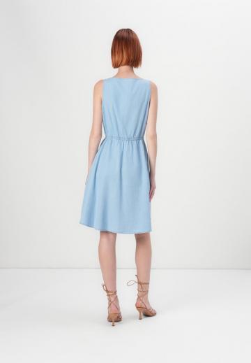 Джинсовый комбинезон