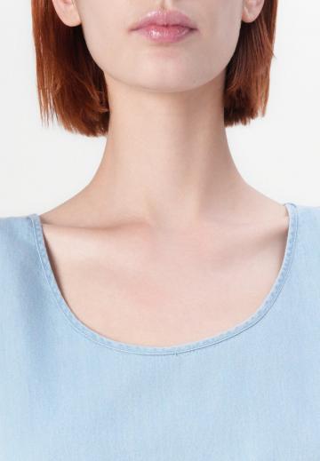 Джинсовый комбинезон