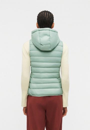 Стеганый жилет