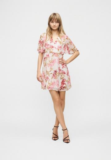 Короткое платье