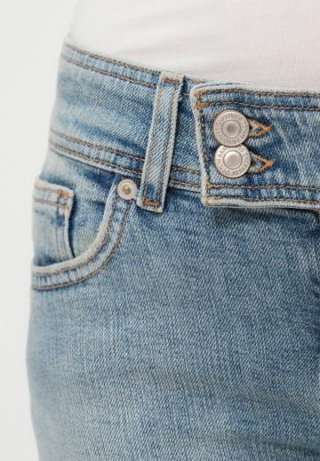 Клешеные джинсы