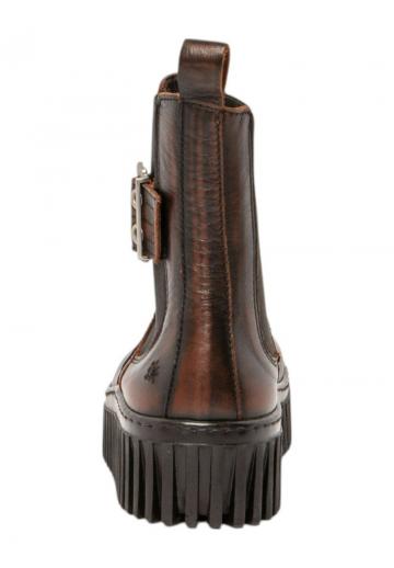 Сапожки на танкетке