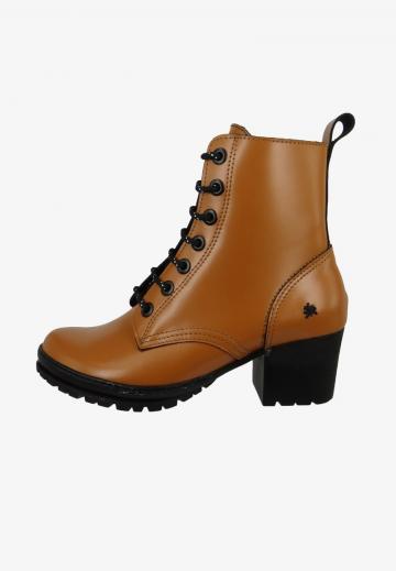 Ботинки на шнуровке