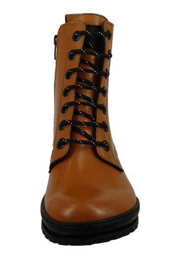 Ботинки на шнуровке