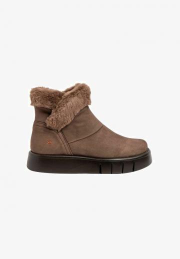 Зимние ботинки