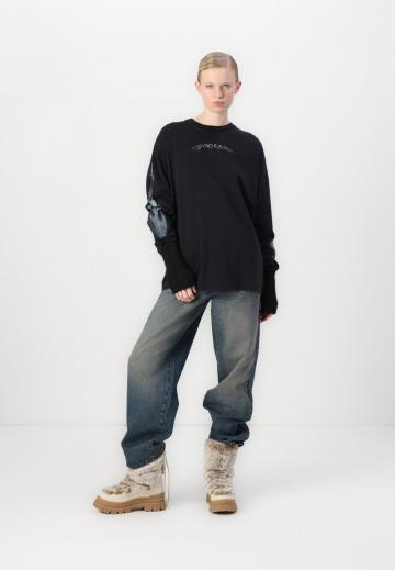 Свободные джинсы