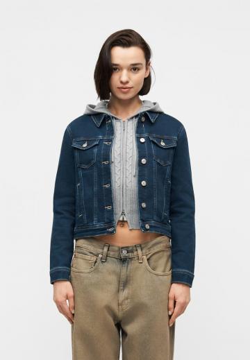 Джинсовая куртка