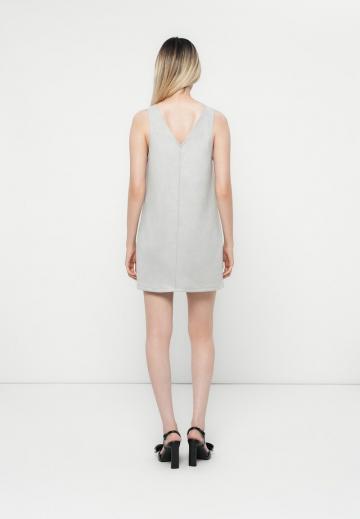 Короткое платье