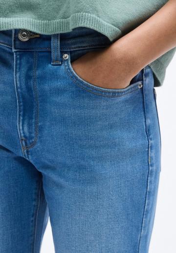 Клешеные джинсы