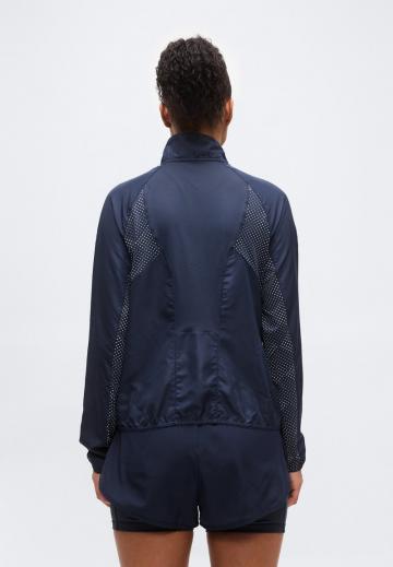 Спортивная куртка