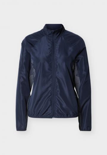 Спортивная куртка