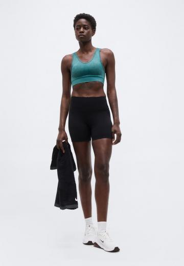 Спортивный бюстгальтер