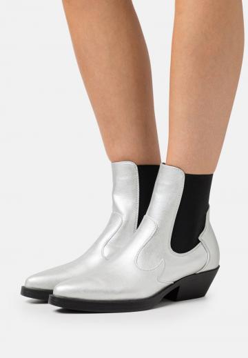 Ботинки челси