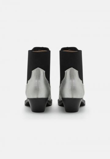 Ботинки челси