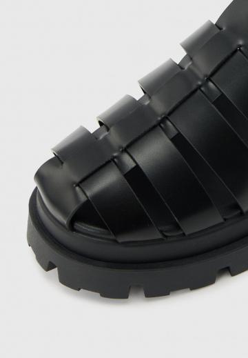 Босоножки на платформе