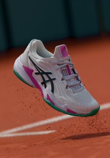 Теннисные кроссовки