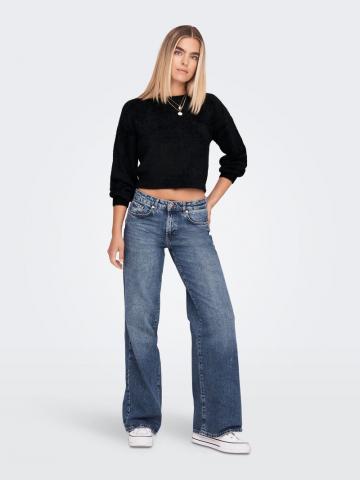 Пуловер в полоску