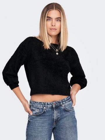 Пуловер в полоску