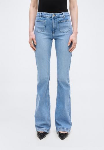 Клешеные джинсы