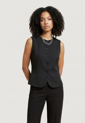 Джинсовая жилетка