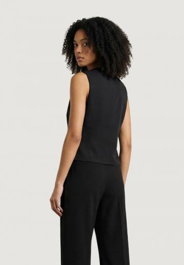 Джинсовая жилетка