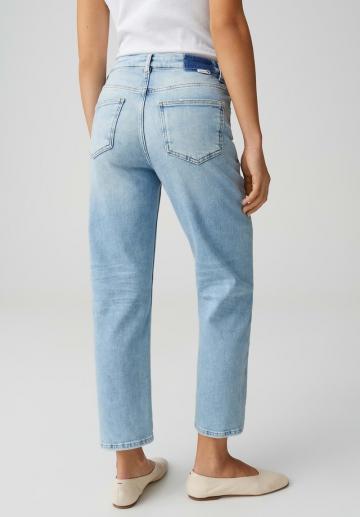 Прямые джинсы