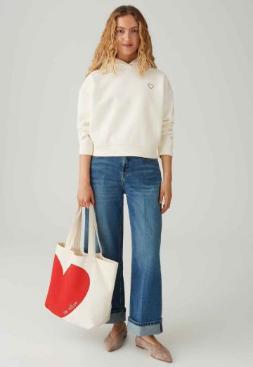 Пуловер с капюшоном