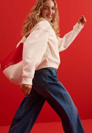 Пуловер с капюшоном