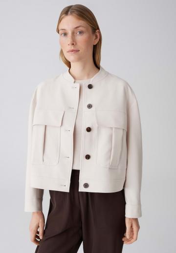 Куртка с накладнымит карманами