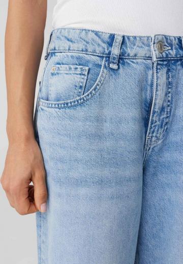 Джинсы