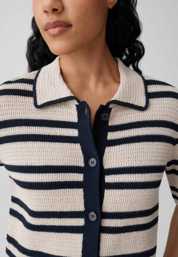 Вязаная кофта