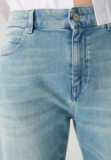Свободные джинсы