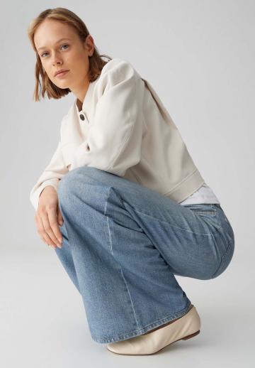 Клешеные джинсы