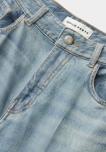 Клешеные джинсы