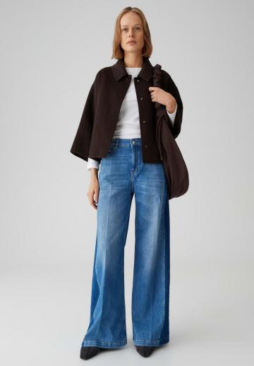 Клешеные брюки