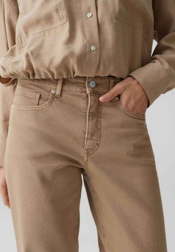 Короткие джинсы