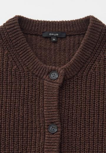 Вязаная кофта