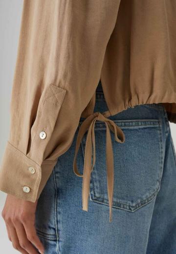 Атласная блузка