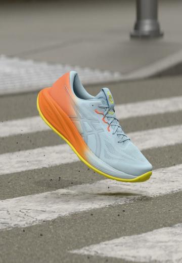 Беговые кроссовки