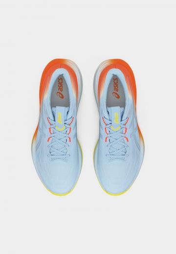 Беговые кроссовки